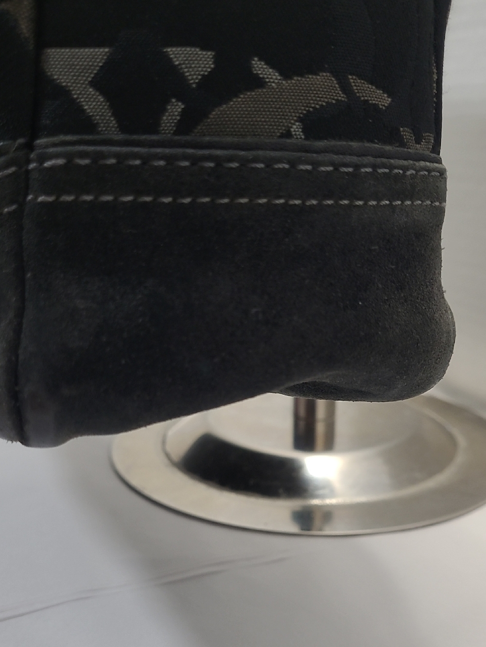 Coach Chelsea Signature C Optic Hobo - Picture 3 of 16
